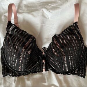 Victoria’s Secret Lined Plunge Bra Size 36DD